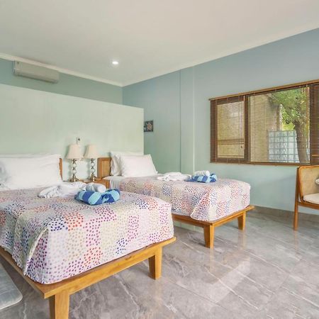 Lunar Dive Resort: Bamboo Villas Kubu Bagian luar foto