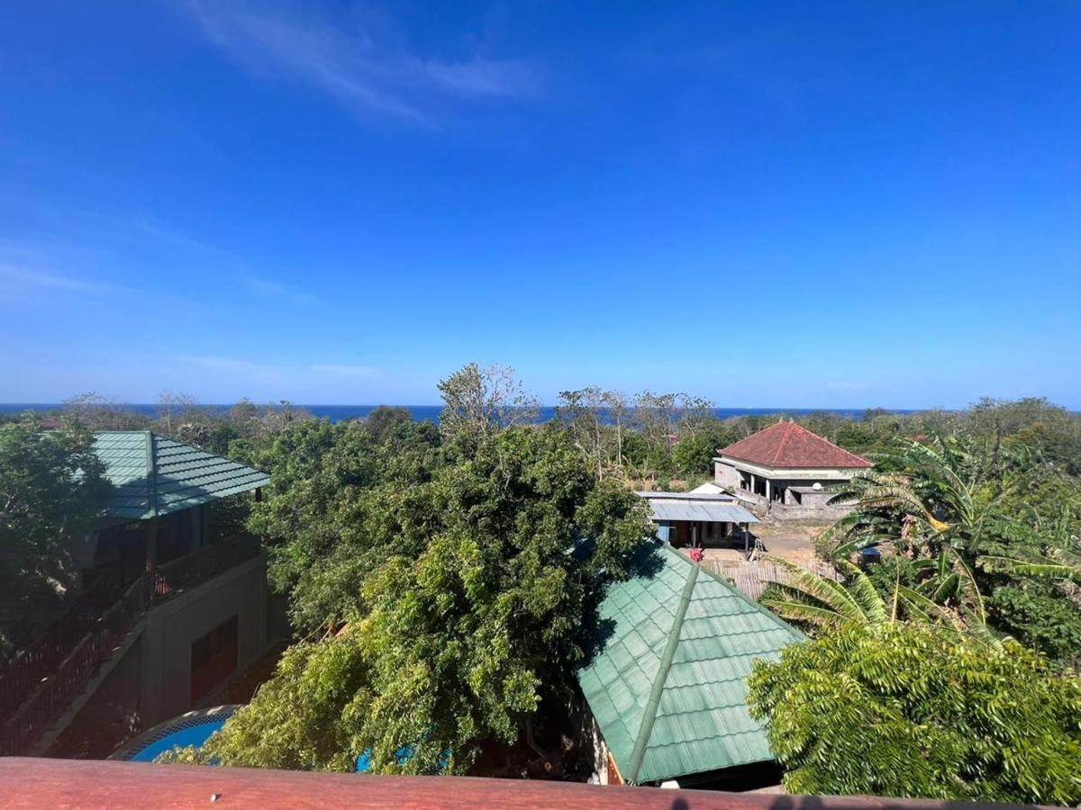Lunar Dive Resort: Bamboo Villas Kubu Bagian luar foto
