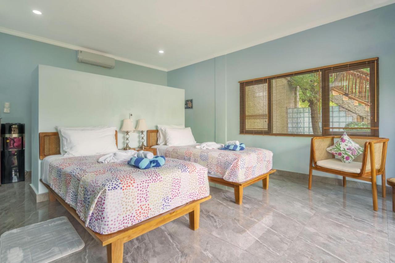 Lunar Dive Resort: Bamboo Villas Kubu Bagian luar foto