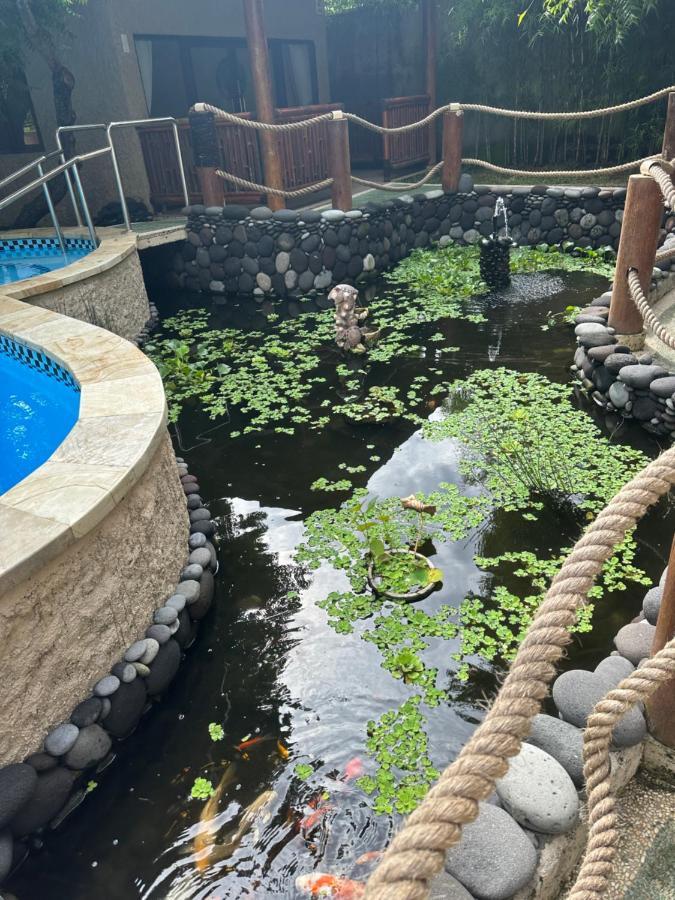 Lunar Dive Resort: Bamboo Villas Kubu Bagian luar foto